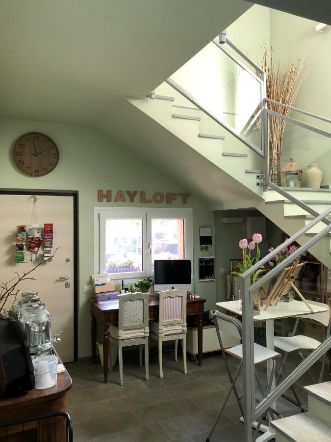 Hayloft Bed & Breakfast Cornaredo Eksteriør bilde